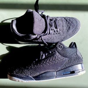 Air Jordans black size 10.5